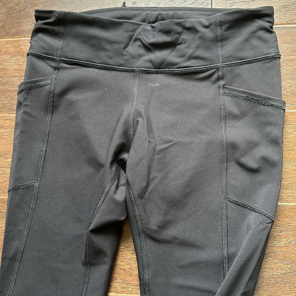 Lululemon Tight Stuff 25” High rise - Picture 4 of 8